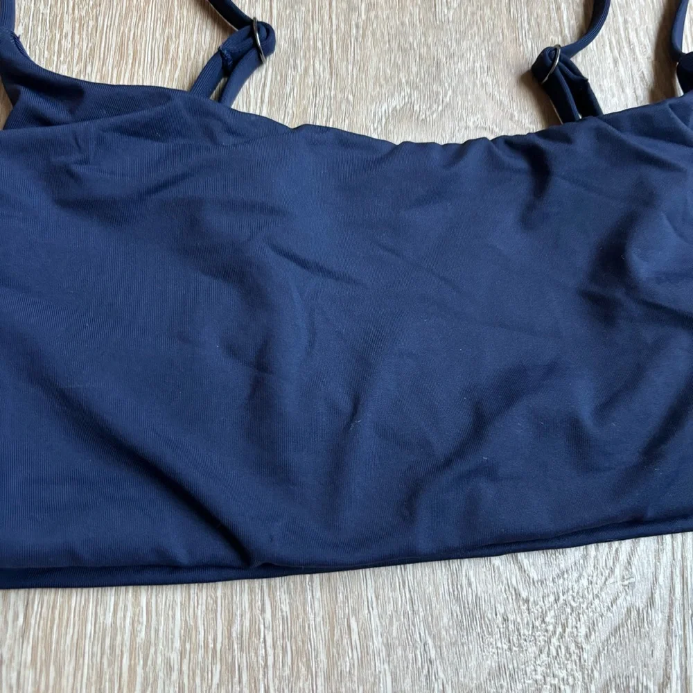 Athleta Vitaform Bralette - Picture 4 of 7